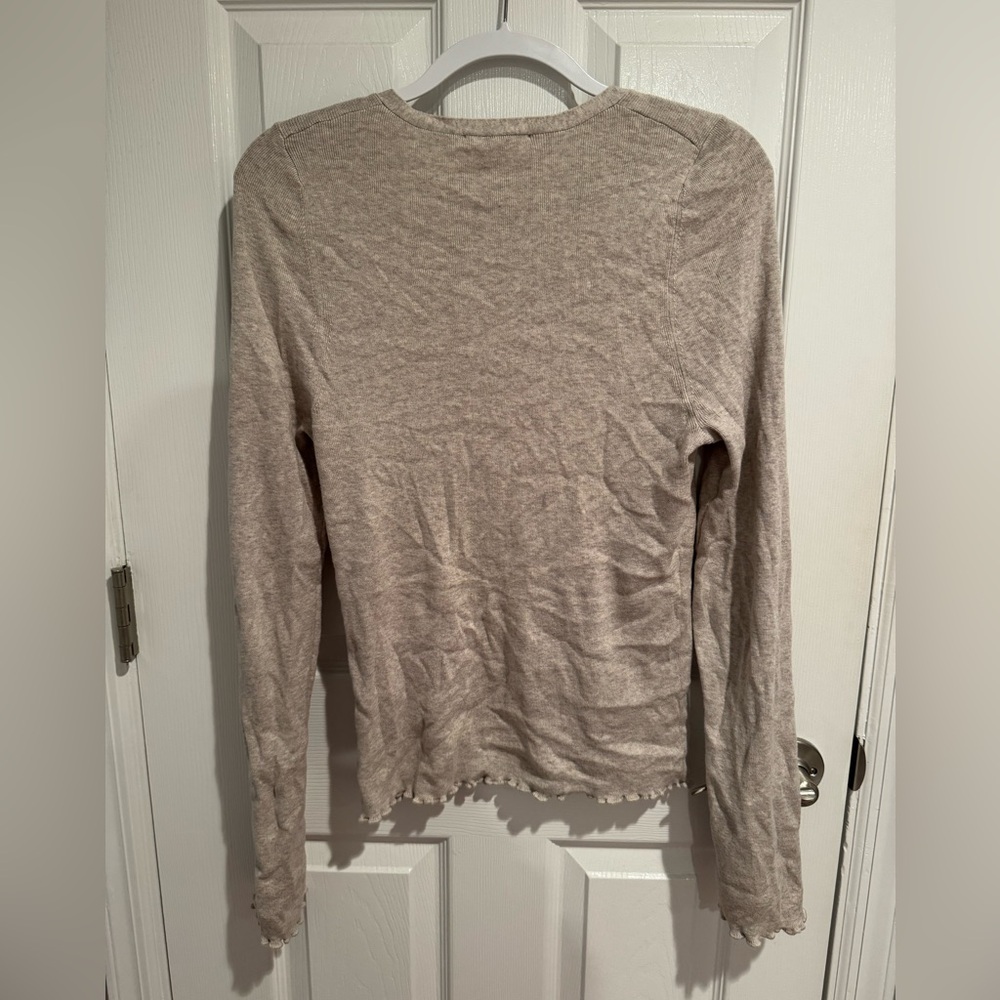 Splendid Sweater - Picture 5 of 5
